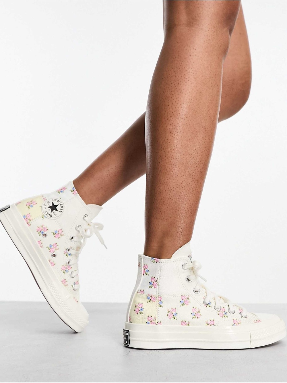 New with Box Converse Chuck 70 High Top Sneakers in Cream with Pink Floral Print